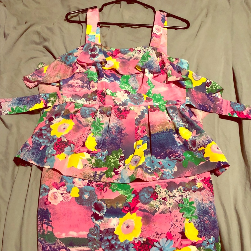 Amazing floral peplum dress!!